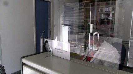 "On a des tests positifs tous les jours, dans toutes les régions" témoigne M.Zannetti, biologiste