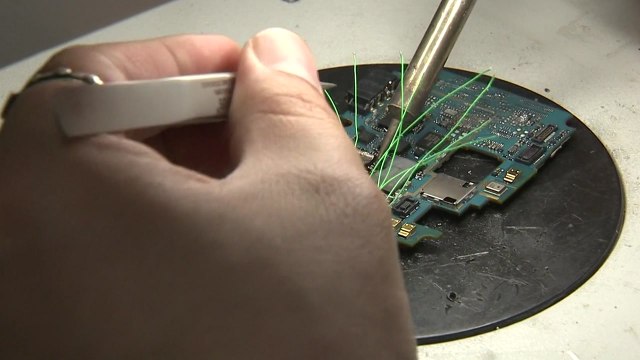 경찰, '박원순 휴대전화' 비밀번호 해제...포렌식 돌입 / YTN