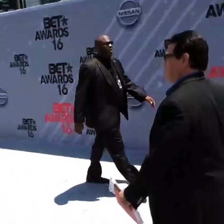 NN en direct des BET AWARDS 2016... Bientôt du live pour vous les couche-tards #Blackmedias#Betawards2016