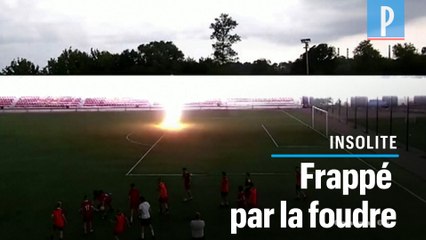 Foudroyé, ce footballeur s'en sort indemne