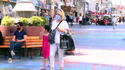 Uzmanlar uyardı! Çocuklara desenli maske taktırmayın