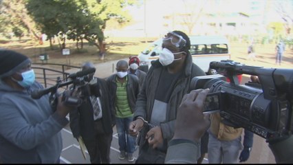 Zimbabwe imposes curfew to tackle COVID-19