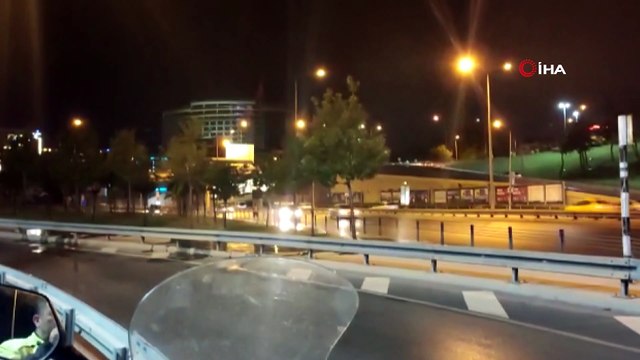 Zeytinburnu’nda geri geri giden sürücü kazaya davetiye çıkardı