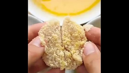 INGENIOSA FORMA DE COMER NUGGETS DE POLLO