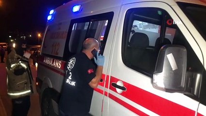 Hız sınırlarını aştı, düz yolda direğe çarptı