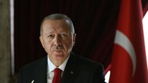 Erdoğan ve YAŞ üyeleri Anıtkabir’i ziyaret etti