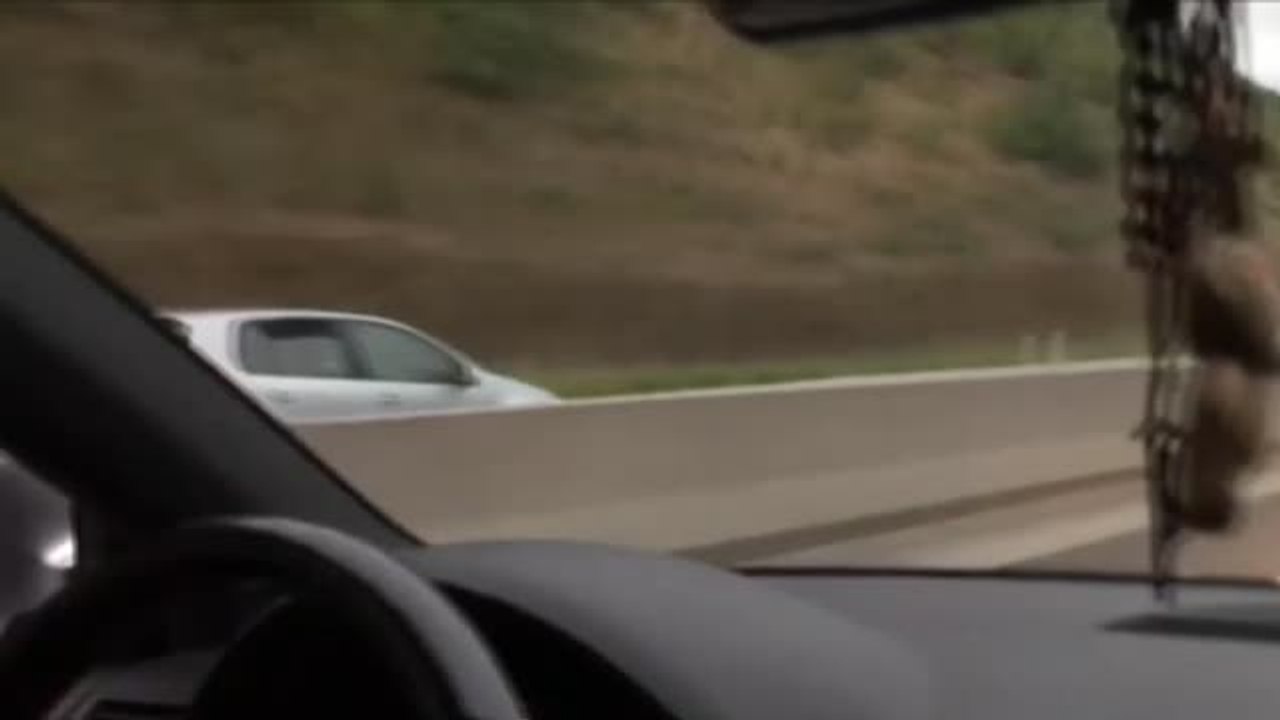 Conduce en sentido contrario durante diez kilómetros por una autopista en A Coruña