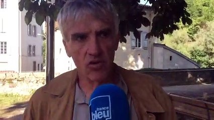 Philippe Lacube, président de la chambre d'agriculture de l'Ariège, claque la porte d'une réunion sur l'ours