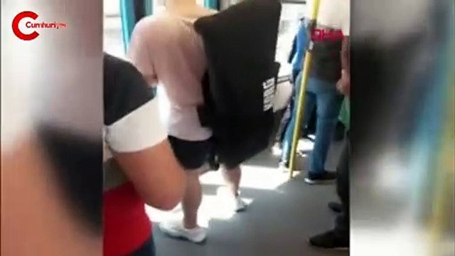 Metroda kadınların gizlice fotoğrafını çektiği iddia edilen şüpheli, darp edildi