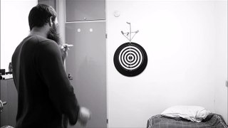 Darts throwing trainings video