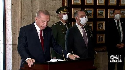 SON DAKİKA... Cumhurbaşkanı Erdoğan ve YAŞ üyelerinden Anıtkabir'e ziyaret | Video
