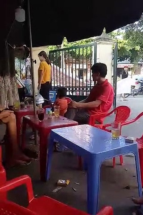 0.2$ Vietnamese trà đá cuối ngày