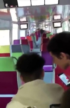 Ils se battent à avec des feux d'artifices dans les bus de la Courneuve