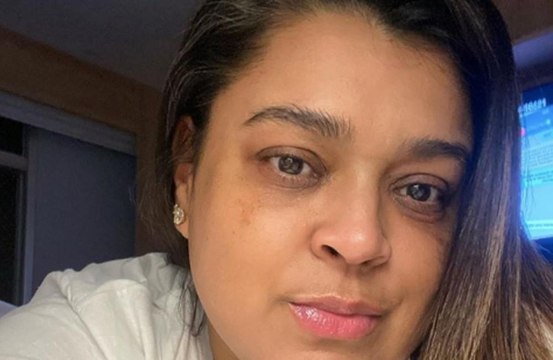 Preta Gil posta foto sem maquiagem e exibe fios brancos: 'Em paz com a maturidade'