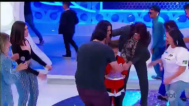 (16+) (Dia único) Encerramento programa Eliana e inicio Reunião Ministerial + inicio Roda a Roda Jequiti (24/05/2020) (19h18) | SBT 2020