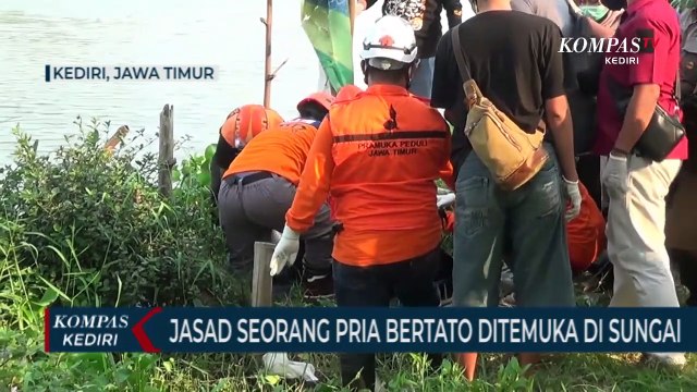 Jasad Seorang Pria Tanpa Identitas Ditemukan Di Sungai Brantas