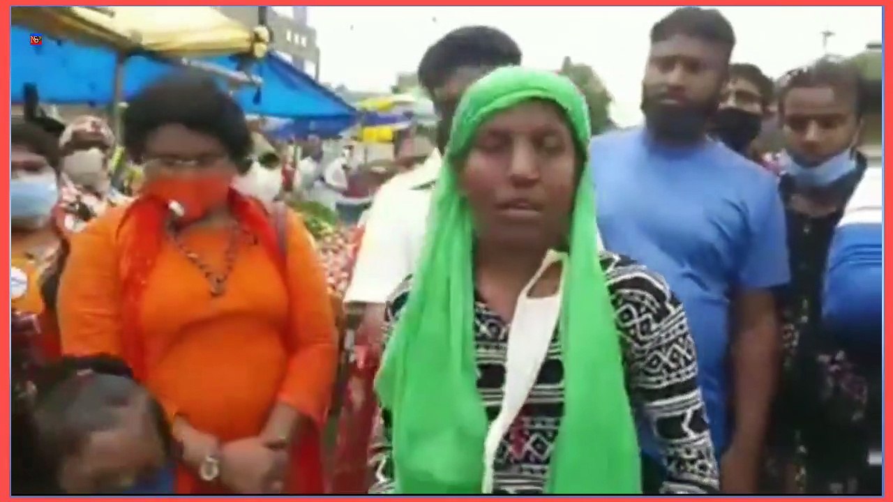 PHD मैडम फल वाली ।। ठेले वाली मैडम की इंग्लिश सुनकर आप भी हैरान हो जाओगे