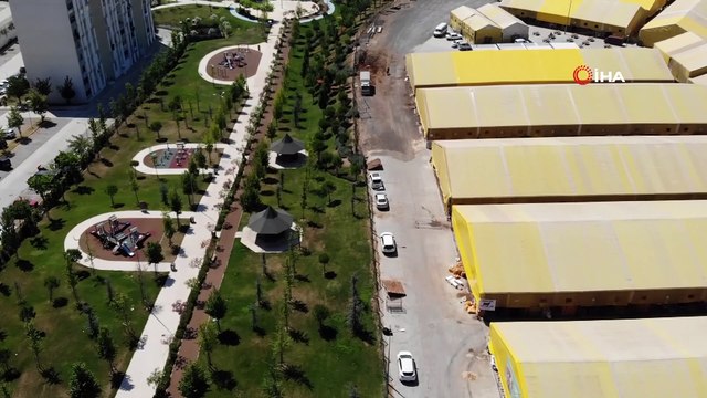 İBB’nin lüks sitelerin arasına izin verdiği kurban pazarı halkın tepkisini çekti