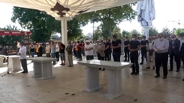 Yazar Asım Gültekin için gıyabi cenaze namazı kılındı - İSTANBUL