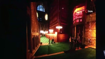 Ayasofya Camii'nde süren çalışmalar canlı olarak vatandaşlara izletiliyor