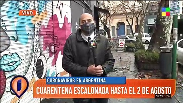 Calles vacías y comercios cerrados por la pandemia en Plaza Serrano