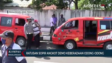 Ratusan Sopir Angkot Demo Odong-Odong