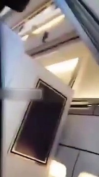 Savaş uçakları yolcu uçağını taciz etti! Dehşet anları kameraya yansıdı