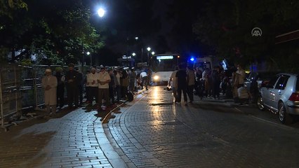 Vatandaşlar, sabah namazında Ayasofya-i Kebir Cami-i Şerifi'ne akın etti - İSTANBUL