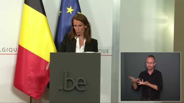 Le port du masque buccal obligatoire dans les lieux et services publics dès samedi (Sophie Wilmès)