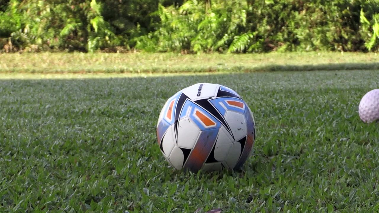 Fußballgolf: Bitte präzise einlochen!