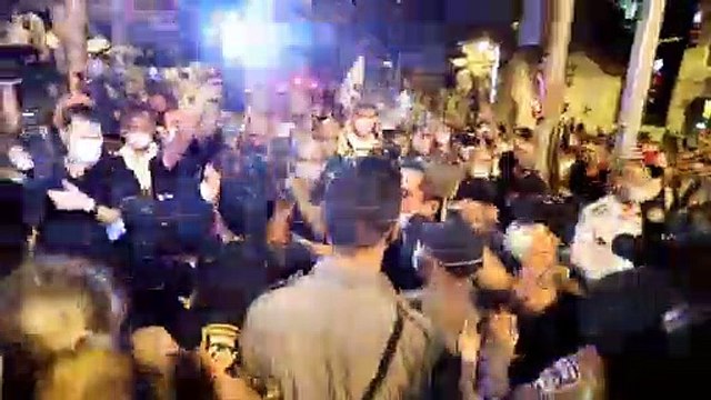 Anti-government protest in Jerusalem turns violent with arrests and water cannon