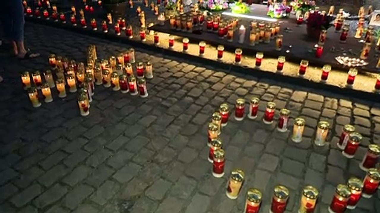 'Es gibt keine Gerechtigkeit': Angehörige gedenken der Loveparade-Opfer