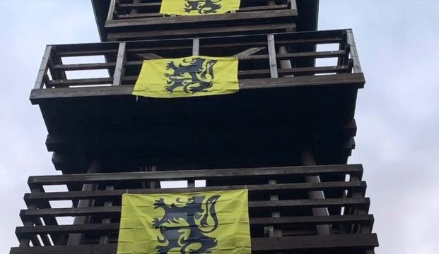 Le Vlaams Belang couvre Trois-Ponts de drapeaux flamingants