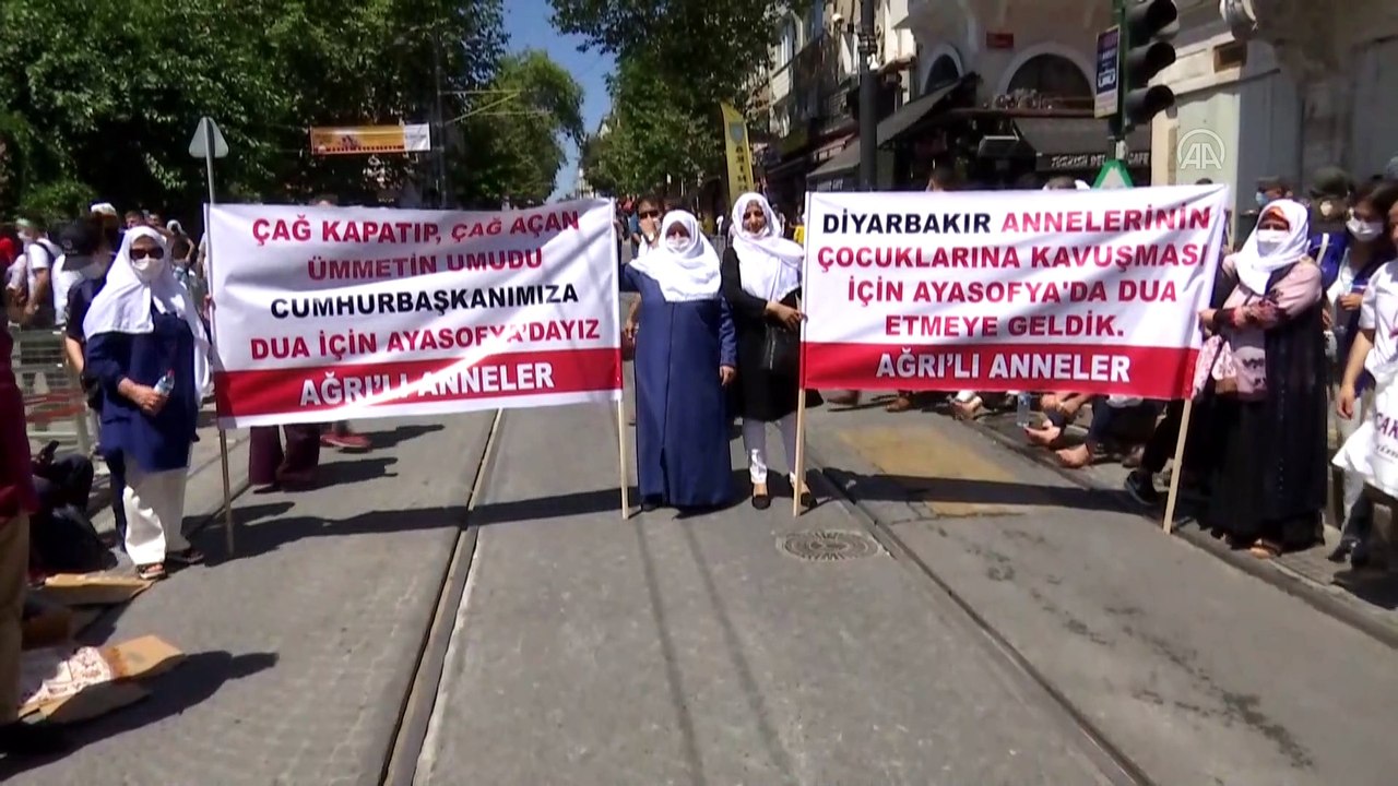 Ağrılı Anneler Ayasofya-i Kebir Cami-i Şerifi açılışına geldi - İSTANBUL