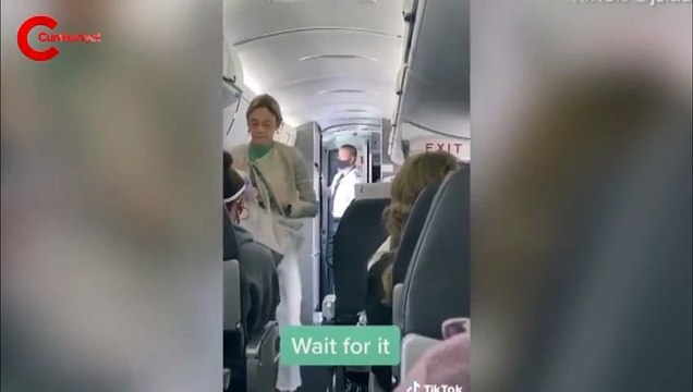 Maske takmayı reddettiği için uçaktan indirilen yolcuya alkışlı tepki