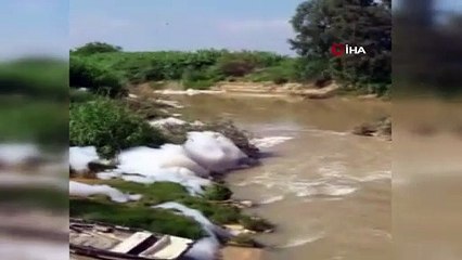 Tarsus’ta Kusun Deresi köpürdü