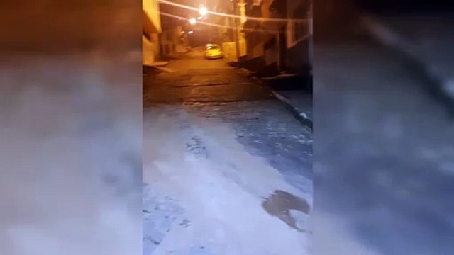 Motorista perde o controle da direção e carro cai nos fundos de padaria no ES