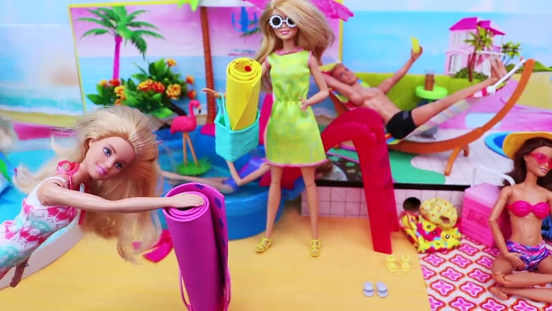Barbie GIrl Swimming Pool Baby Dolls Beach Toys Play! - video Dailymotion