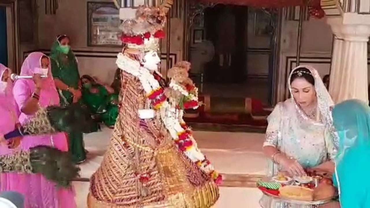 सांसद दीया कुमारी ने सिटी पैलेस में तीज माता की...