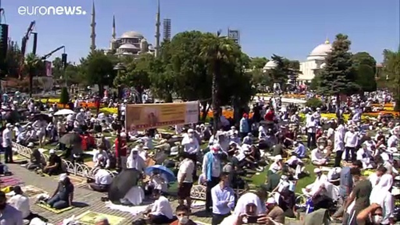 Hagia Sophia: Tausende folgen dem Ruf des Mu­ez­zins