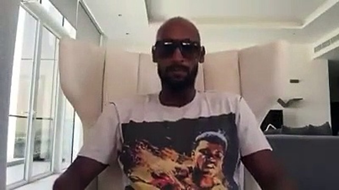 LE BEL HOMMAGE DE NICOLAS ANELKA À MOHAMED ALI