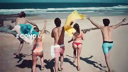 Marcas portuguesas criaram toalha XXL para manter o distanciamento social