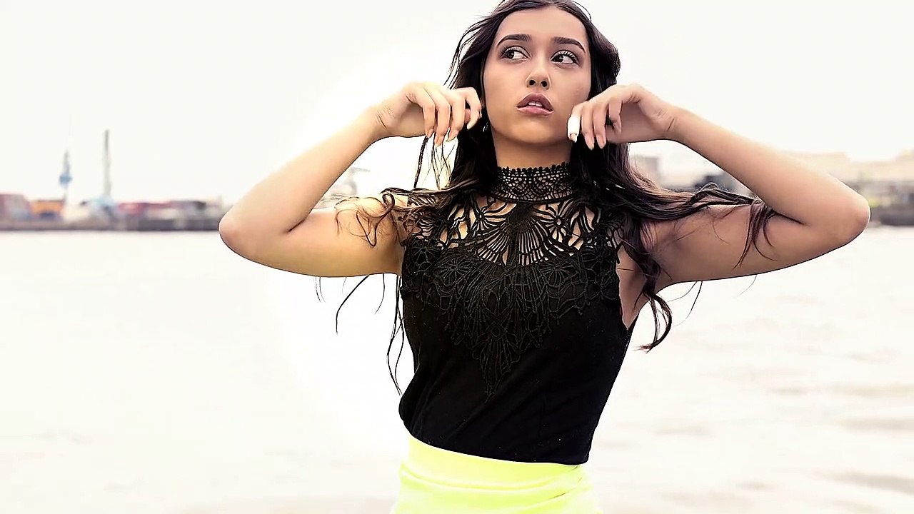 Beautiful Girls | Girls Video | Hot Girls | Sexy Girls | Modern Girls | #Girls | #ApneeJourney | #hot girl