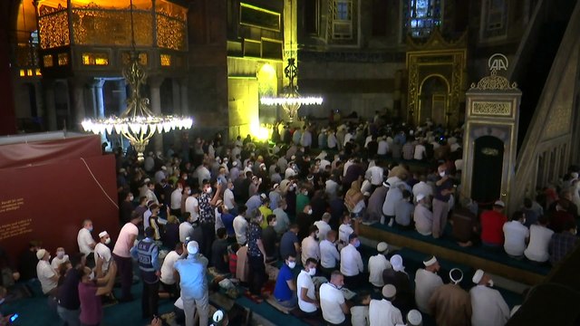 Ayasofya-i Kebir Cami-i Şerifi'nde yatsı namazı kılındı - İSTANBUL