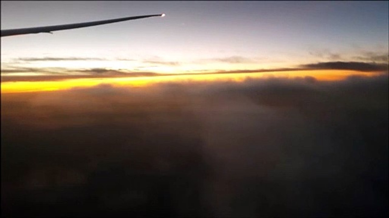 Flying through the Sunrise | Motivating, inspiring music to be happy, inspired, life lessons, work