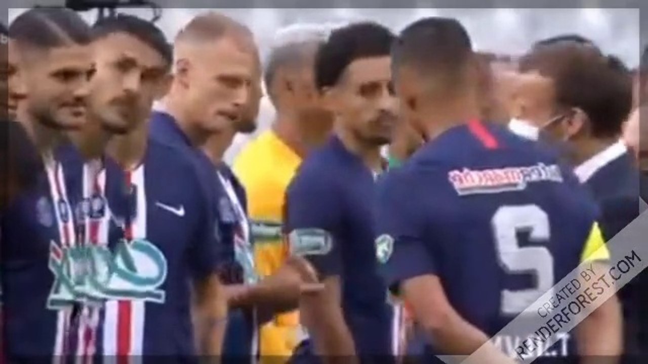 Avant la blessure de Mbappé, son échange avec Macron ne passe pas inaperçu