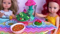 Petitcollin Mommy & Daughter Dolls Cooking in Doll Kitchen!