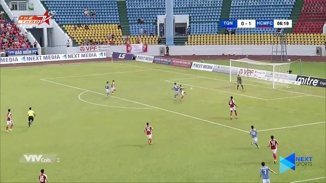 Bùi Tiến Dũng bay lượn cản phá, xứng danh -Người Nhện- - CLB TP. HCM - Than Quảng Ninh - NEXT SPORTS