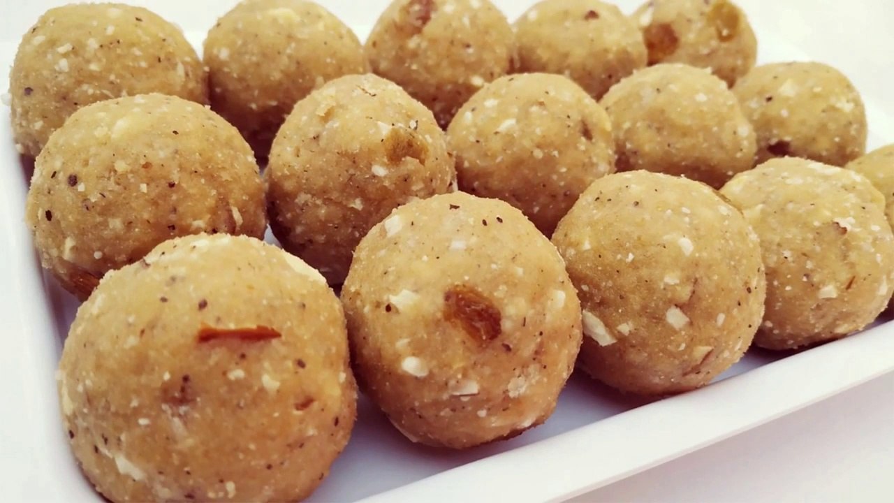 Gond ke Ladoo - Healthy Edible Gum Laddu - Winter's Recipe - Rajasthani Recipe - Best Recipe House