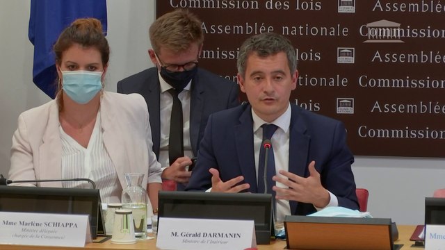Gérald Darmanin: Quand j'entends le mot de 'violences policières', personnellement je m'étouffe